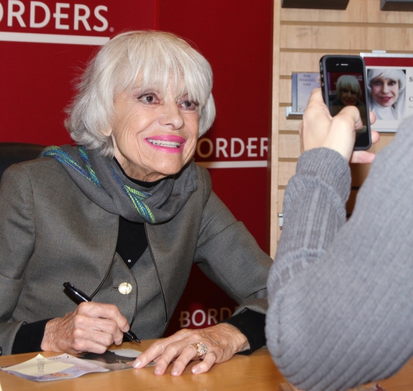 Photo Coverage: Carol Channing Promotes 'For Heaven's Sake' Album at Borders Image