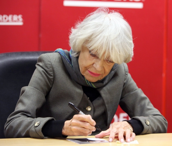 Photo Coverage: Carol Channing Promotes 'For Heaven's Sake' Album at Borders Image