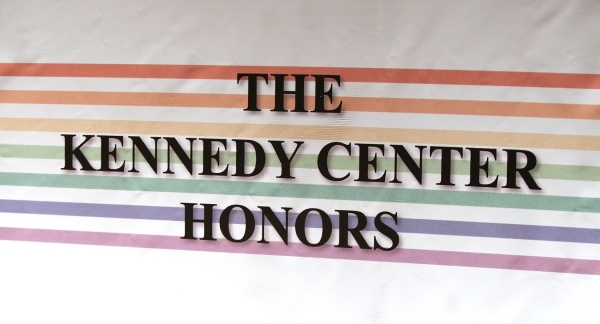Photo Coverage: 2010 Kennedy Center Honors Red Carpet Part 1 Image