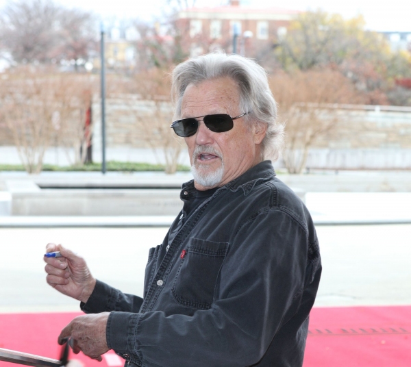 Photo EXCLUSIVE: Rehearsal Arrivals for the 2010 Kennedy Center Honors Image