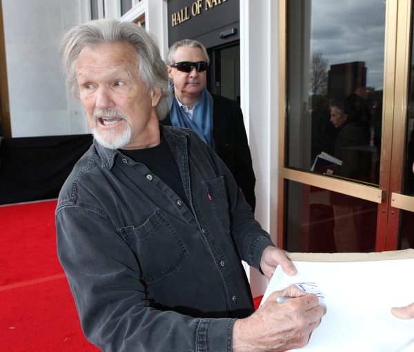 Photo EXCLUSIVE: Rehearsal Arrivals for the 2010 Kennedy Center Honors Image