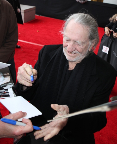 Photo EXCLUSIVE: Rehearsal Arrivals for the 2010 Kennedy Center Honors Image