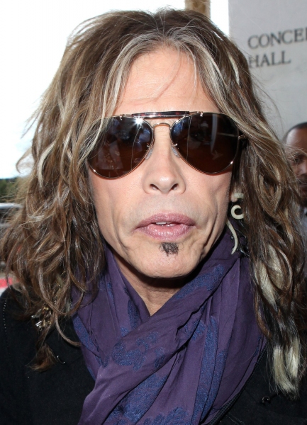 Photo EXCLUSIVE: Rehearsal Arrivals for the 2010 Kennedy Center Honors Image