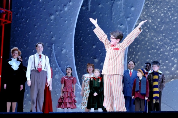 Photo Flash: Opening Night of A CHRISTMAS STORY in Seattle 