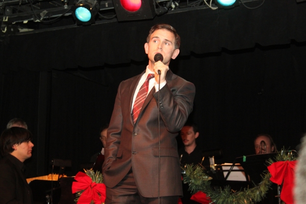 Photo Coverage: Daniel Reichard - A Christmas Concert Image