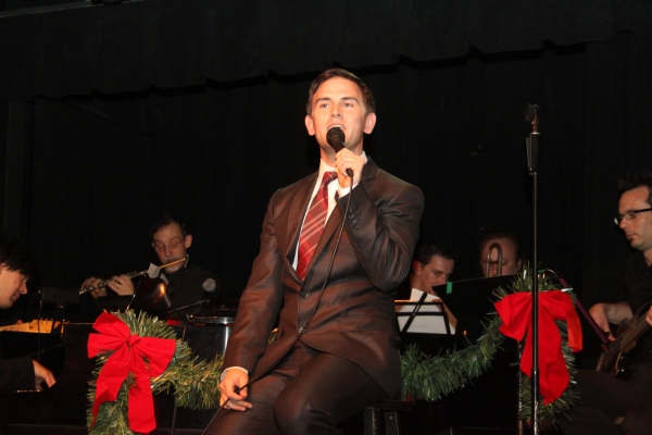 Photo Coverage: Daniel Reichard - A Christmas Concert Image