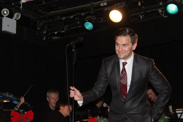 Photo Coverage: Daniel Reichard - A Christmas Concert Image