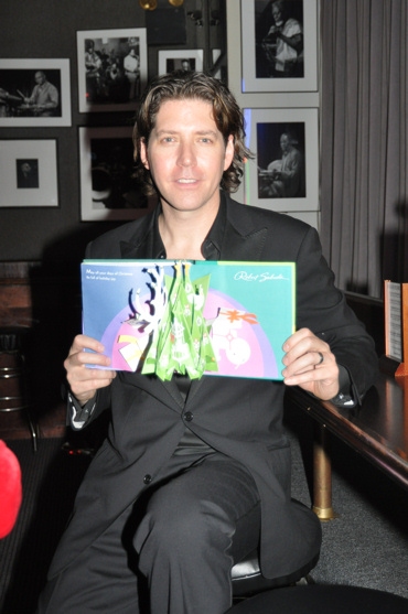 Photo Coverage: James Barbour Opens at Birdland Image