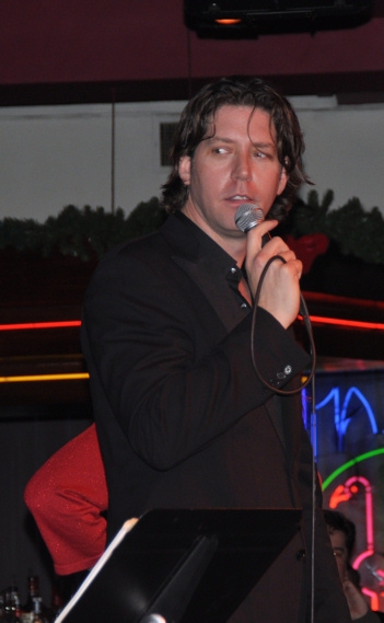 Photo Coverage: James Barbour Opens at Birdland Image