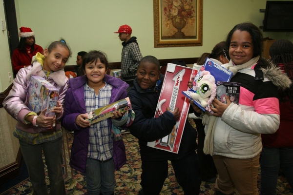 Photo Flash: BP Markowitz Gives Out Toys To 3000 Kids 