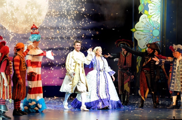 Photo Flash: Regent Theatre’s ROBINSON CRUSOE AND THE CARIBBEAN PIRATES Image