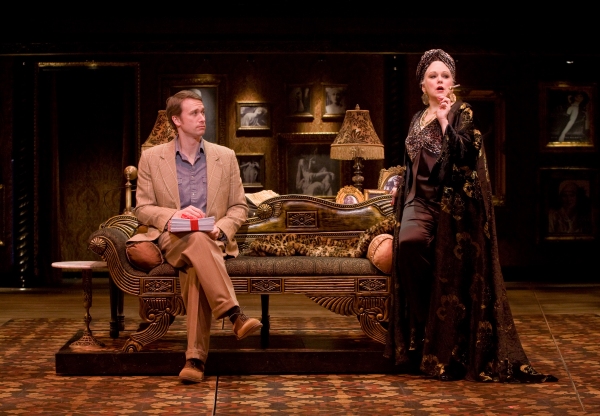 Photo Flash: Signature Theatre's SUNSET BLVD. Image
