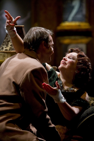 Photo Flash: Signature Theatre's SUNSET BLVD. Image