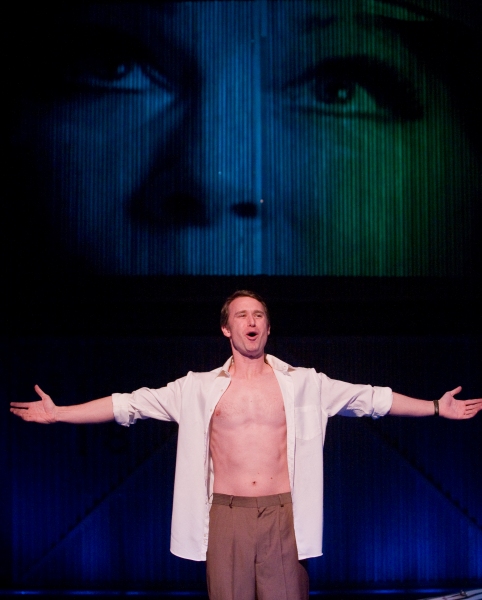 Photo Flash: Signature Theatre's SUNSET BLVD. Image