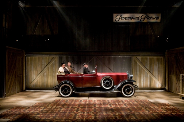 Photo Flash: Signature Theatre's SUNSET BLVD. Image