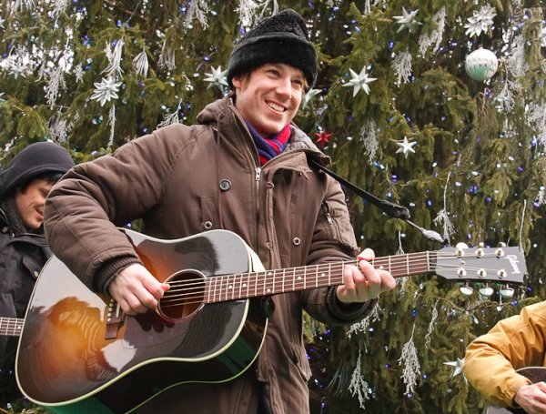 Photo Coverage: AMERICAN IDIOT Plays Bryant Park for BC/EFA Image