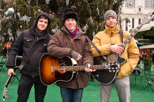 Photo Coverage: AMERICAN IDIOT Plays Bryant Park for BC/EFA Image