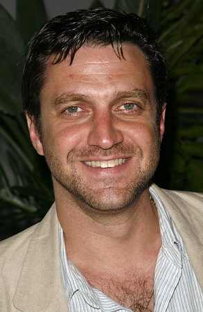BWW Exclusive InDepth InterView Part 2: Raul Esparza Talks NORMAL HEART, EVITA, Future Roles & The Art of Acting Image