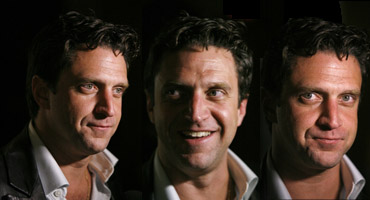 BWW Exclusive InDepth InterView Part 2: Raul Esparza Talks NORMAL HEART, EVITA, Future Roles & The Art of Acting Image