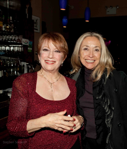 Photo Flash: NANCY DUSSAULT at the Metropolitan Room Image