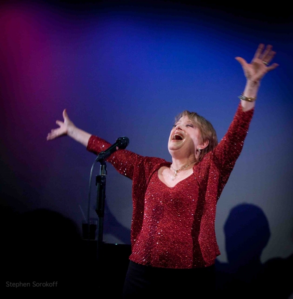 Photo Flash: NANCY DUSSAULT at the Metropolitan Room Image