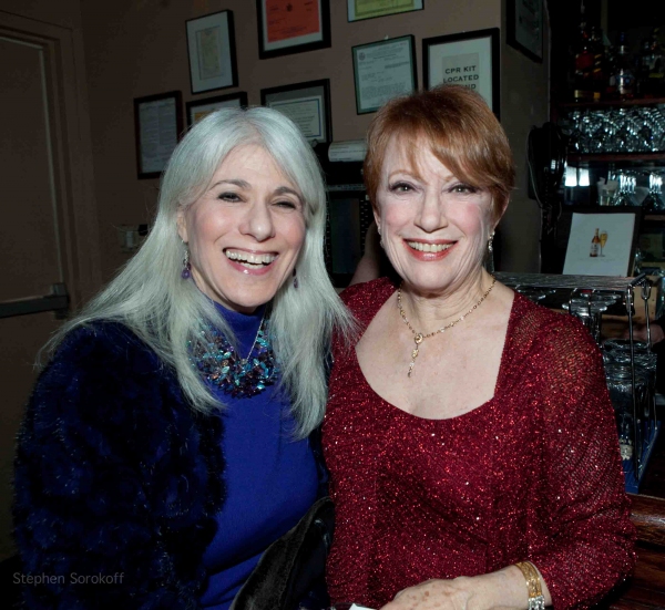Photo Flash: NANCY DUSSAULT at the Metropolitan Room Image