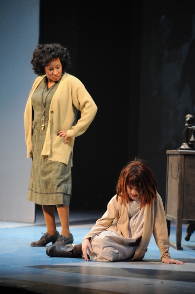 Photo Flash: Wanda Sykes as 'Hannigan' in Media Theatre's ANNIE! Image