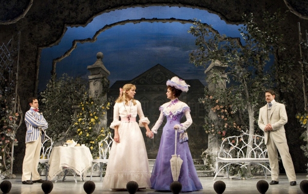 Photo Flash: Roundabout's THE IMPORTANCE OF BEING EARNEST Image