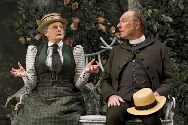 Photo Flash: Roundabout's THE IMPORTANCE OF BEING EARNEST Image