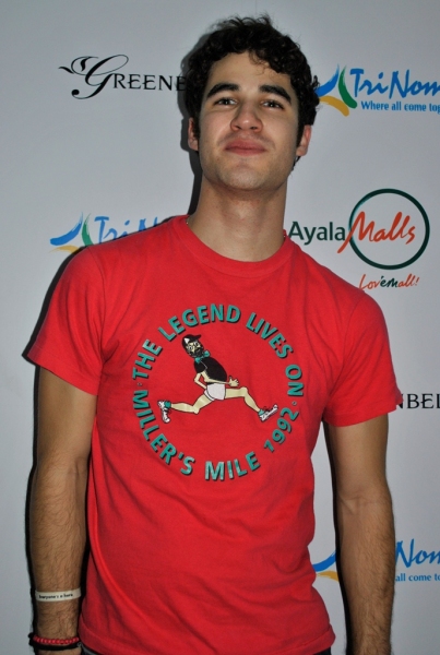 Photo Coverage: GLEE's Darren Criss Performs Live for Fans in Manila Image
