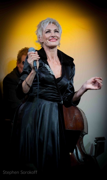 Photo Coverage: Amra-Faye Wright Plays Metropolitan Room Image