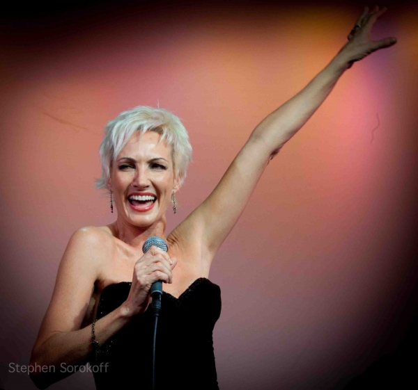 Photo Coverage: Amra-Faye Wright Plays Metropolitan Room Image
