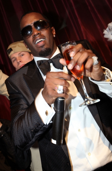Photo Flash: Diddy Rings in the New Year at LAX Nightclub Image