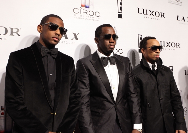 Photo Flash: Diddy Rings in the New Year at LAX Nightclub Image