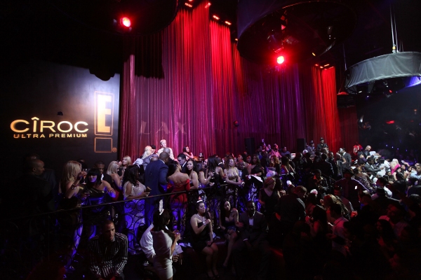 Photo Flash: Diddy Rings in the New Year at LAX Nightclub Image