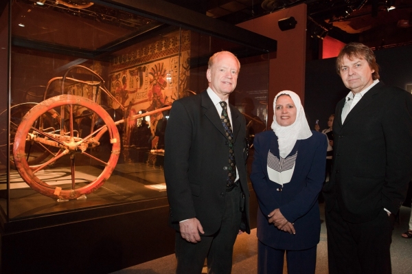 Photo Flash: King Tut Times Square Exhibition Image