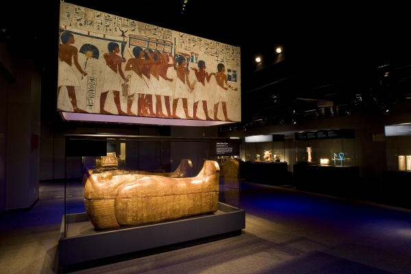 Photo Flash: King Tut Times Square Exhibition Image