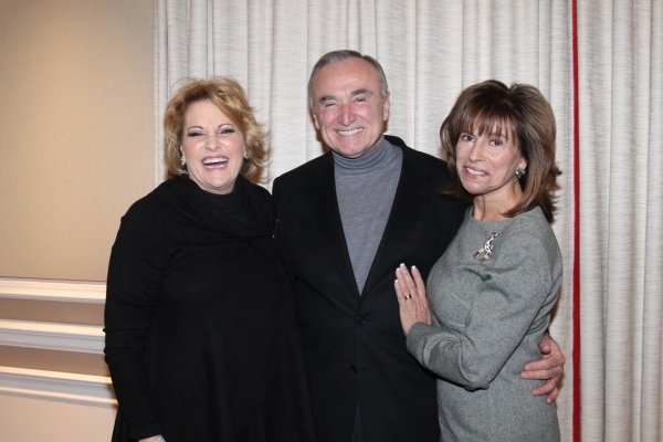 Photo Flash: Lorna Luft Opens at Feinsteins Image