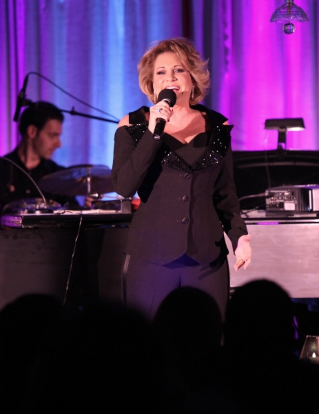 Photo Coverage: Lorna Luft Sings the Judy Garland Songbook at Feinstein's Image