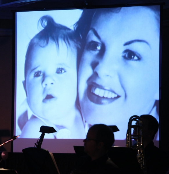 Photo Coverage: Lorna Luft Sings the Judy Garland Songbook at Feinstein's Image