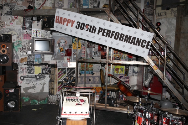 Photo Coverage: AMERICAN IDIOT Celebrates 300 Shows! Image