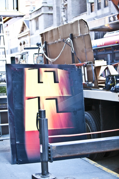 Photo Coverage: BOOK OF MORMON Marquee is Going Up! Part 1 Image
