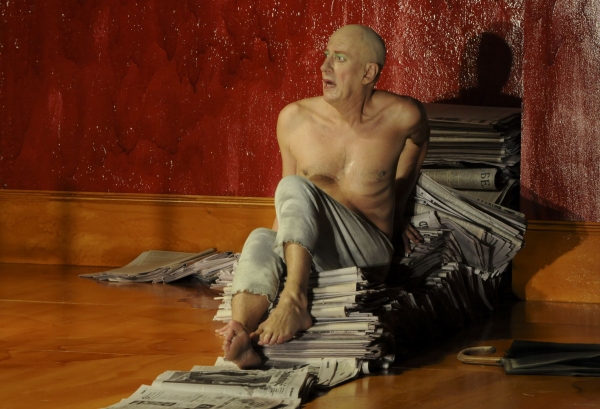Photo Flash: Geoffrey Rush in BAM's DIARY OF A MADMAN Image