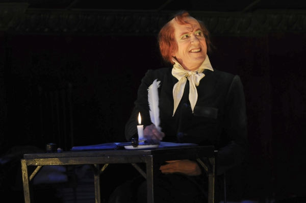 Photo Flash: Geoffrey Rush in BAM's DIARY OF A MADMAN Image