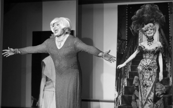Photo Coverage: Richard Skipper as 'Carol Channing' in Performance Image