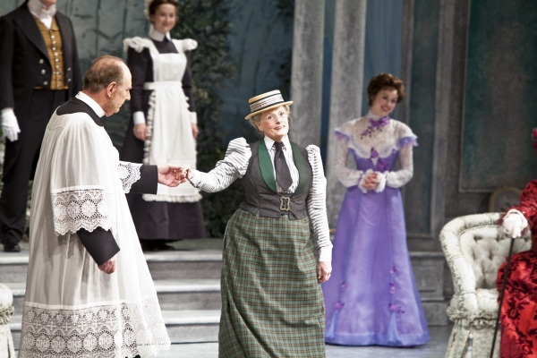 Photo Coverage: THE IMPORTANCE OF BEING EARNEST Opens on Broadway Image