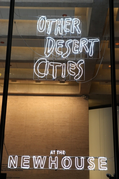 Photo Coverage: OTHER DESERT CITIES Arrivals 