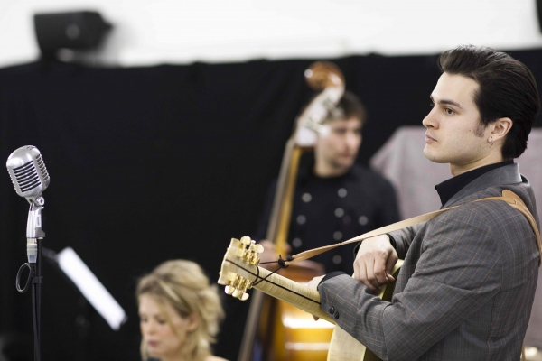 Photo Flash: Million Dollar Quartet Begins UK Rehearsals Image
