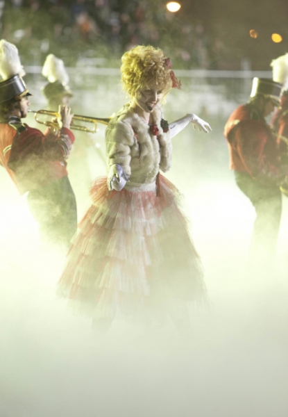 Photo Flash: First Look at GLEE's SUPER BOWL Episode! Image