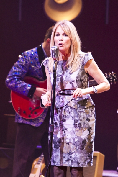 Photo Coverage: Kathie Lee Gifford Visits MILLION DOLLAR QUARTET Image